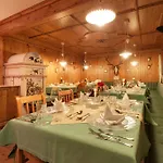 Panorama Hotel 4*