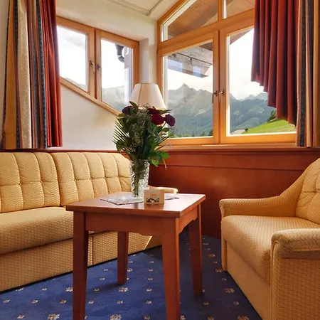 Panorama Hotel 4*