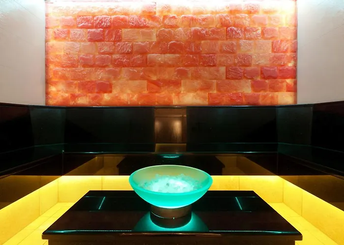 Panorama Отель Ладис