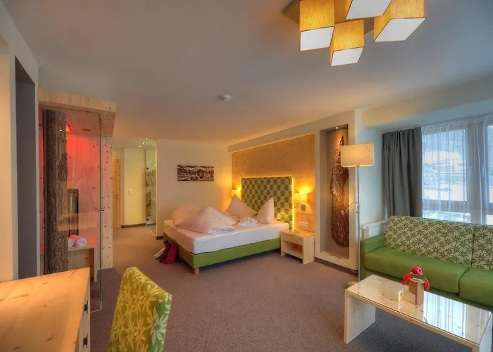 Panorama 4* Ладис