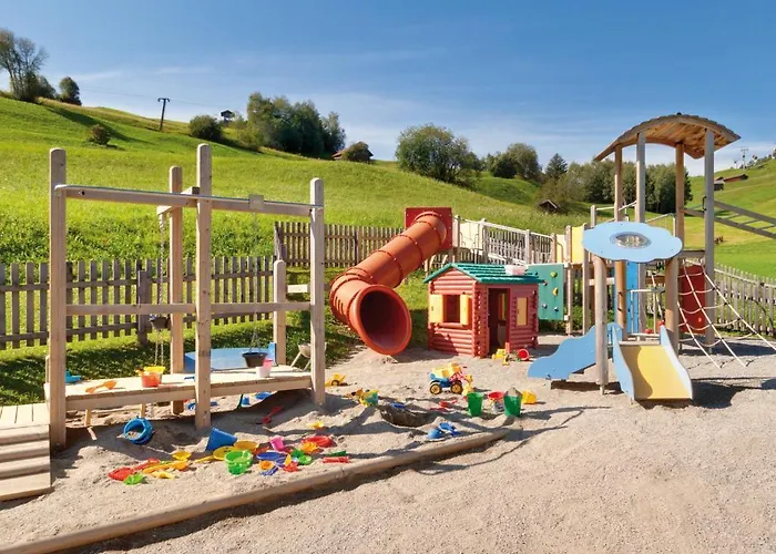 Panorama Отель Ладис