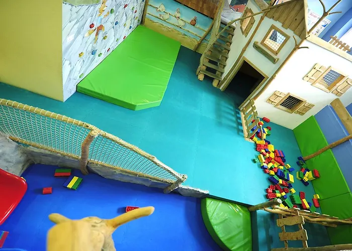 Panorama 4* Ладис